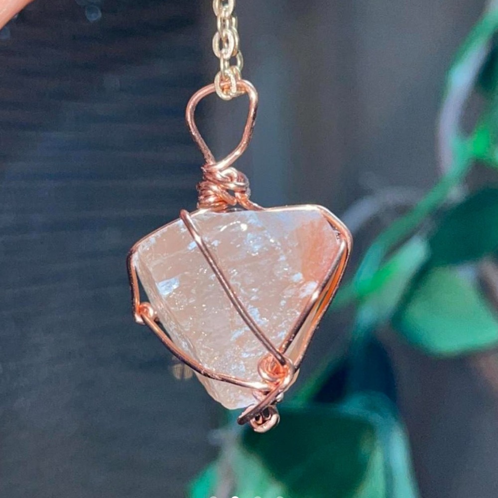 Orange calcite necklace - Picture 3 of 5